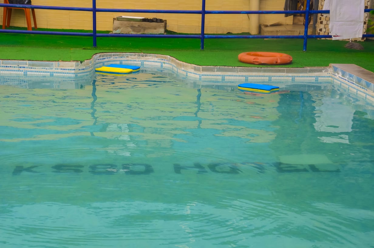 Pool Bar Space